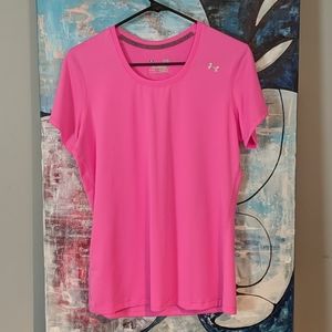 Woman's Under Armour Shirt Size LG
